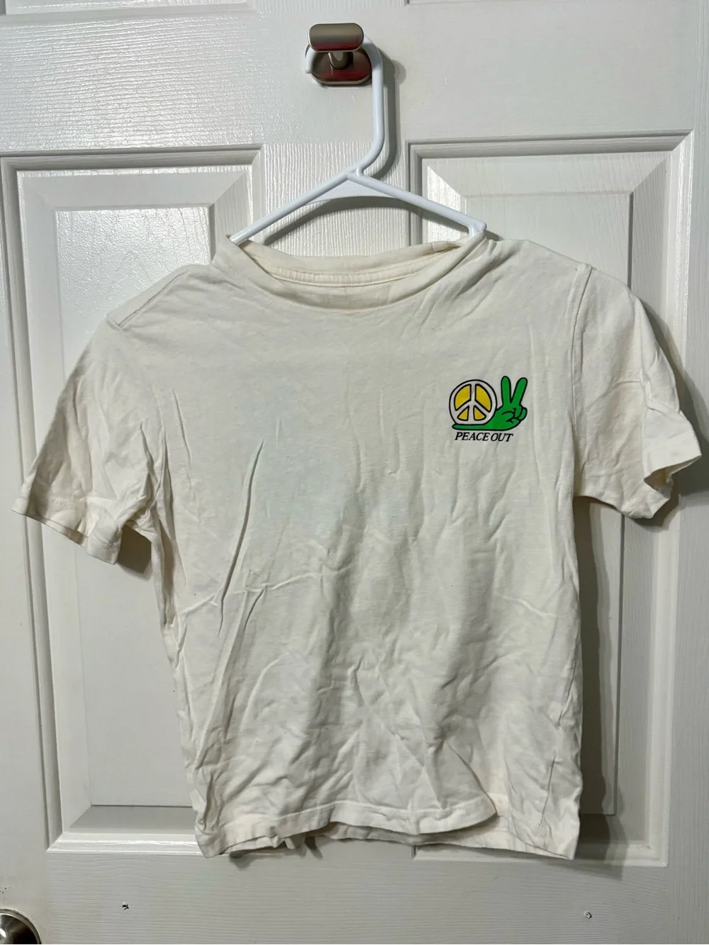 Old Navy Cream Short-Sleeve Tee with Yellow Peace Sign & Green Peace Hand
